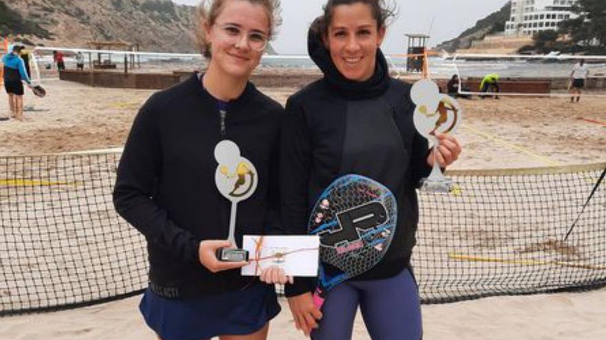 El Ibiza Beach Tennis de Cala Llonga reúne a 160 jugadores