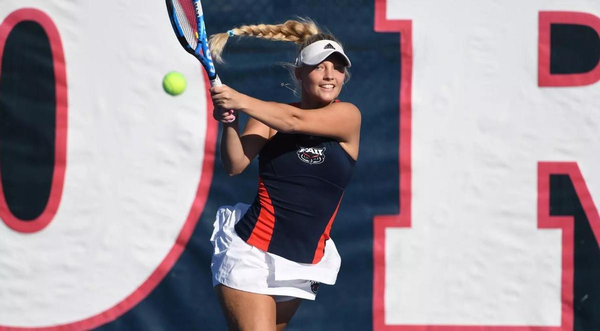 Así es Kristen Thomas, la nueva novia tenista de Stefanos Tsitsipas
