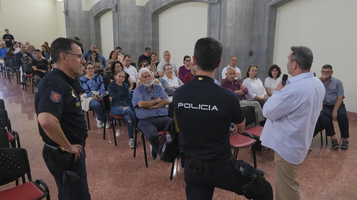 Canarias prepara a 1.400 voluntarios para la visita del papa