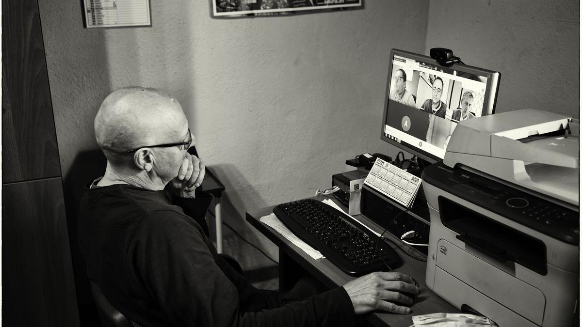 El alcalde, Juanjo Palomo, en una videoconferencia durante el confinamiento por la pandemia. 
