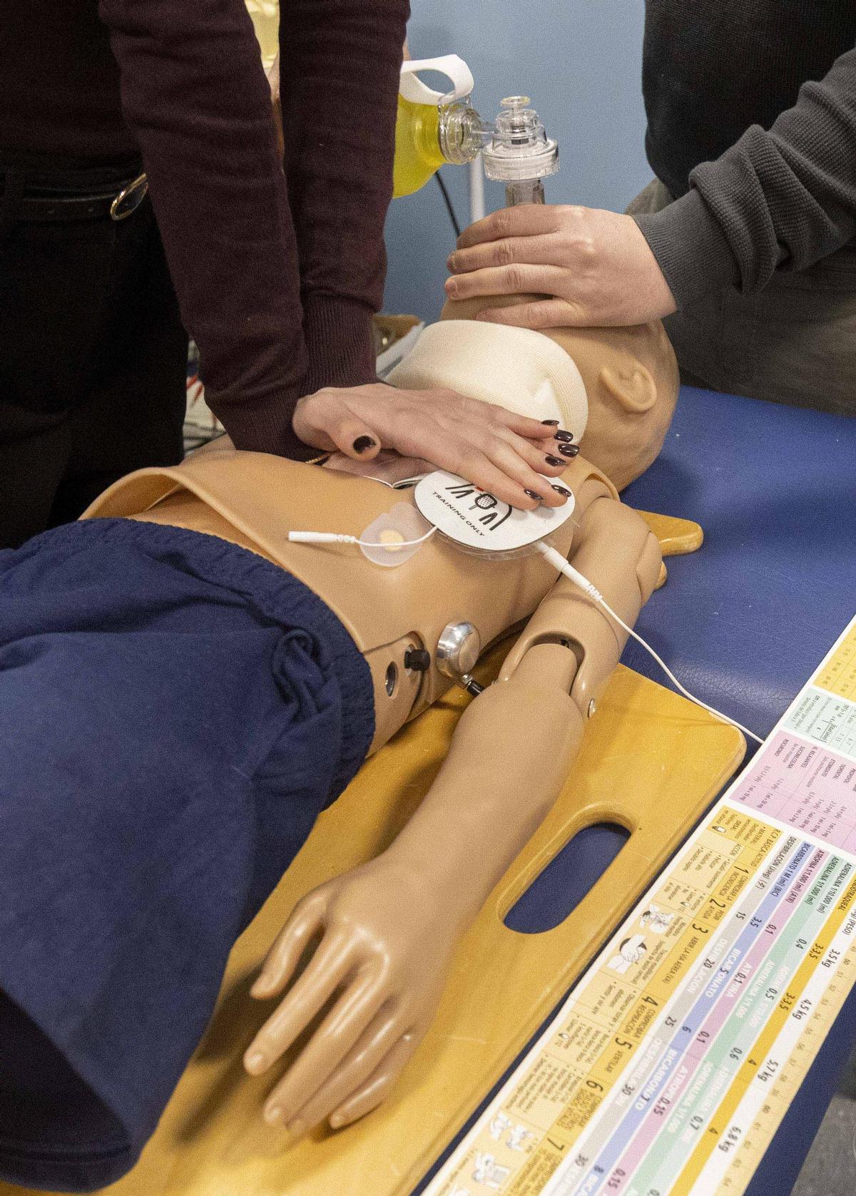 Simuladores inteligentes revolucionan la formación de los futuros médicos