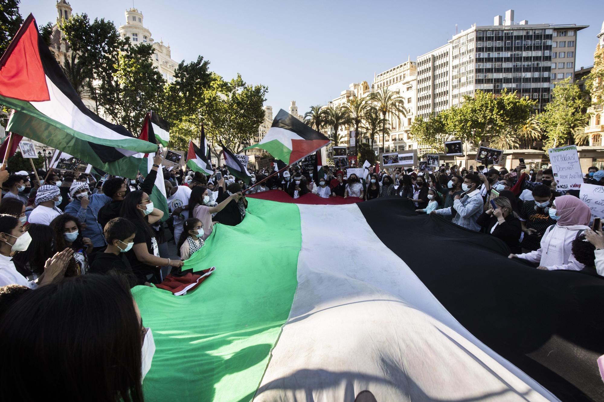 Protesta en València contra los bombardeos israelíes en Gaza y los desahucios en Jerusalén Este