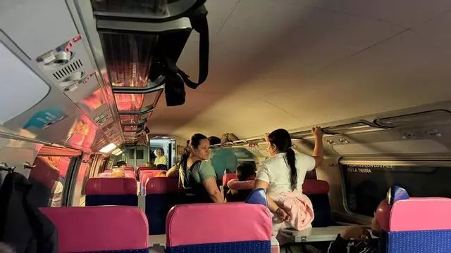 “Estamos parados dentro de un túnel”: el relato de un pasajero del Ouigo tras la avería en la catenaria