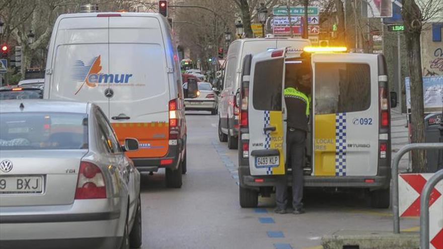 atropellado tras cruzar en CÁNOVAS