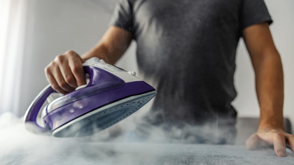 TRUCOS DE LIMPIEZA: Cómo limpiar la plancha rápido y fácil, aplica estos  trucos