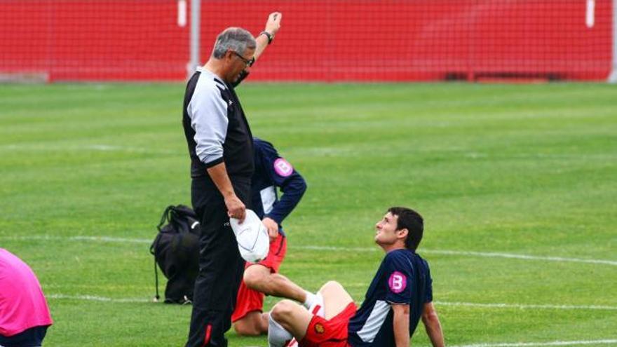 Manzano celebra &quot;el final del mal sueño&quot; de Asensio