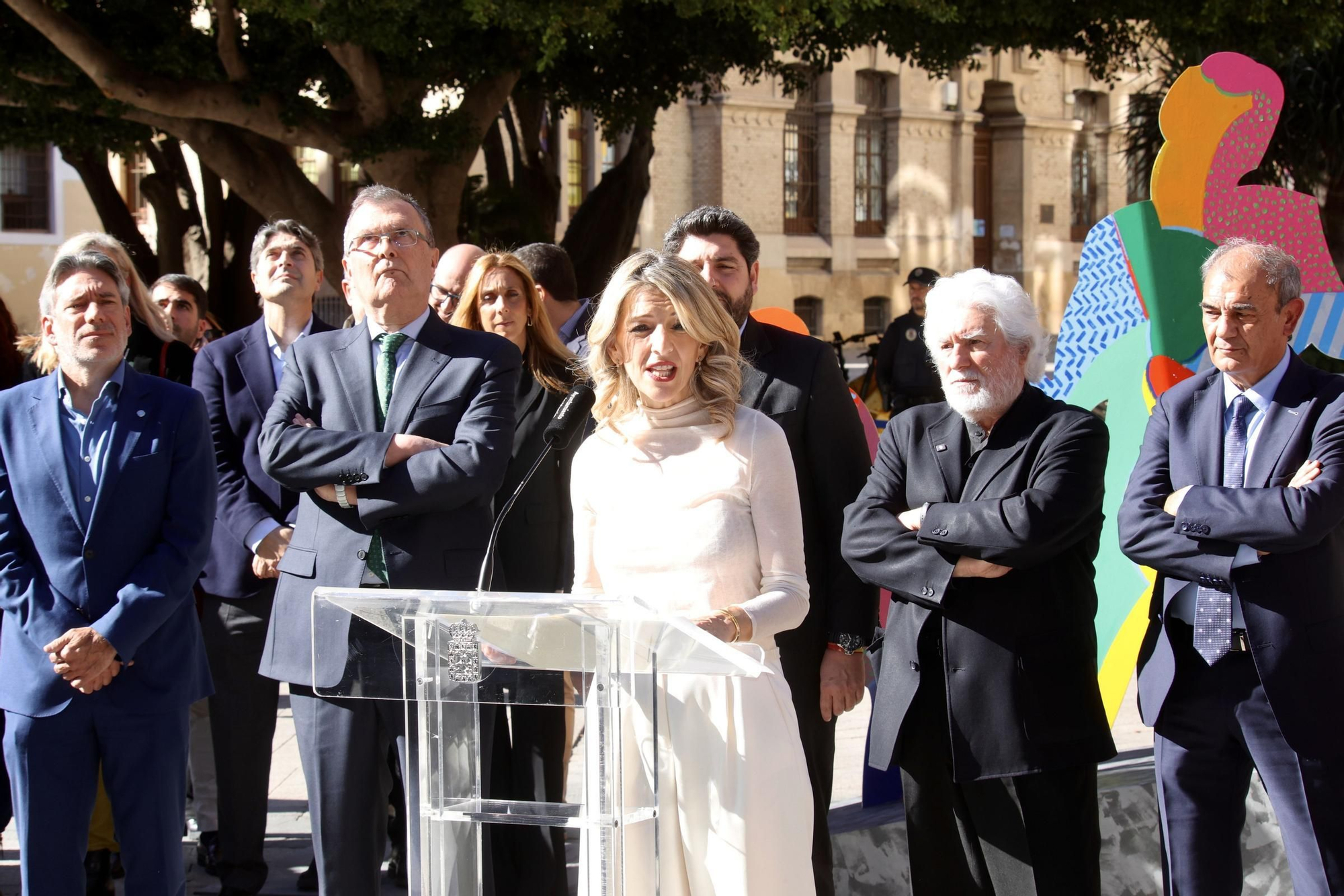 La inauguración de la obra de Gabarrón para conmemorar que Murcia es Capital Española de la Economía Social, en imágenes