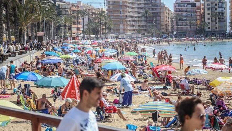 Promotores rechazan que Torrevieja tenga demanda turística para más hoteles