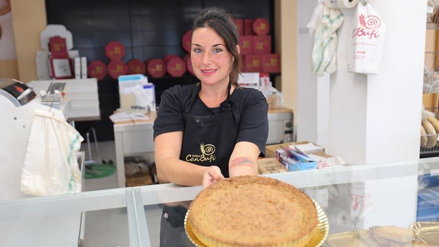 El flaó y las galletas de aceite, estrellas del verano en Ibiza