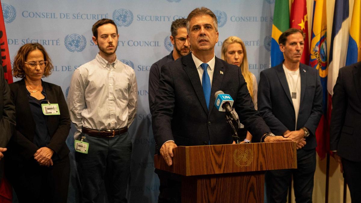 El Ministro de Asuntos Exteriores de Israel, Eli Cohen, se dirige a la prensa sobre la situación en Oriente Medio en la Sede de las Naciones Unidas
