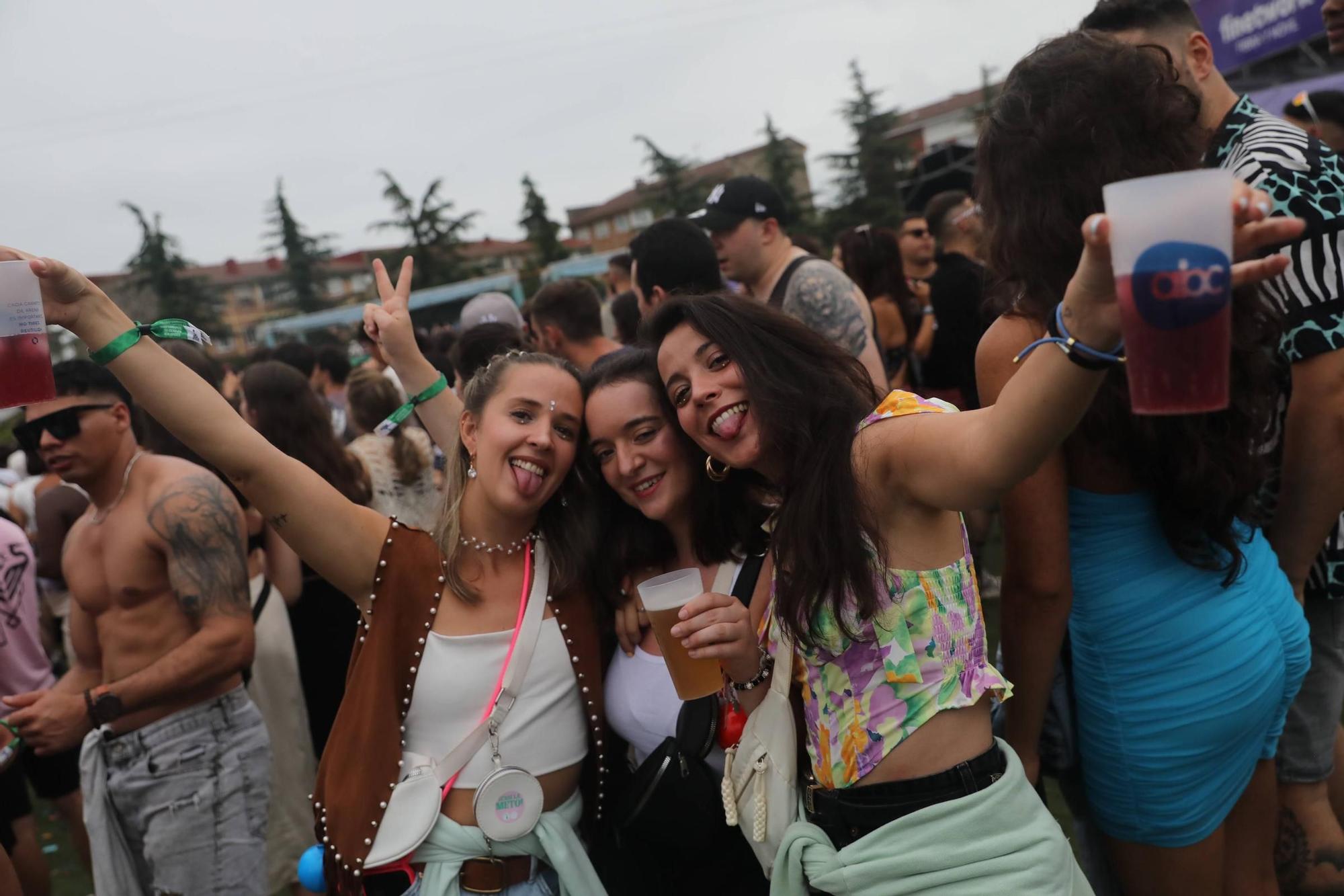 En imagenes | Segunga jornada del Reggaeton Beach de Avilés