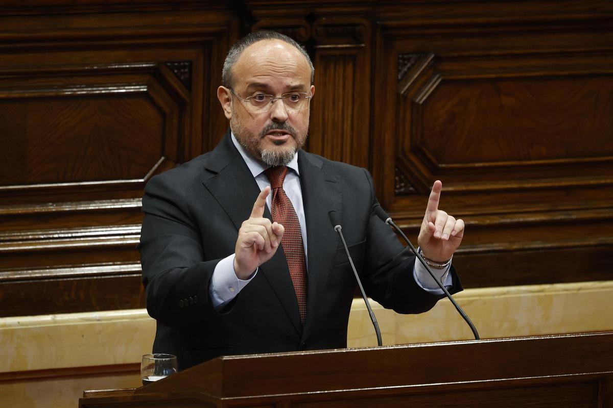 El líder del PP catalán, Alejandro Fernández, este miércoles en el Parlament.