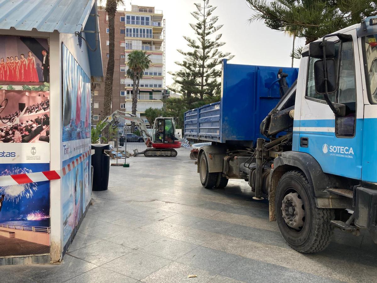 Obras en la plaza de Waldo Calero