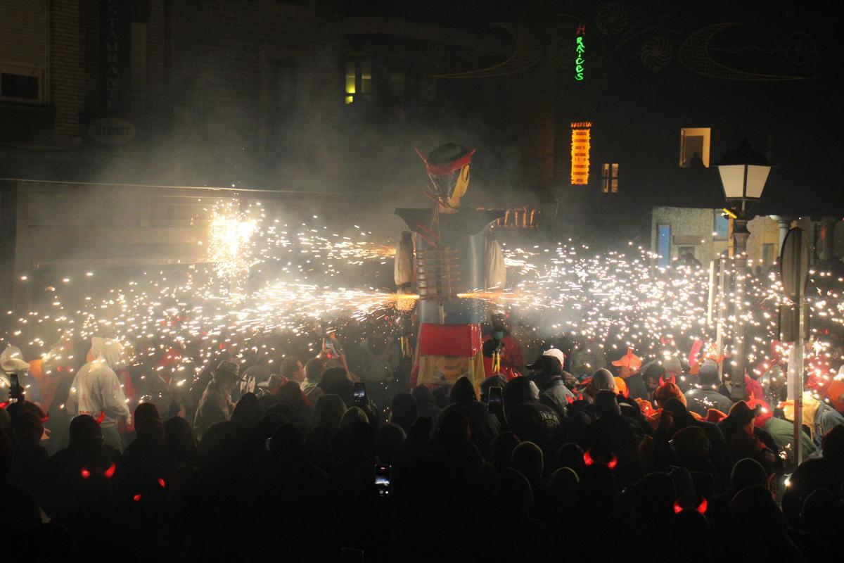 GALERÍA | Los toros llenan puebla de Sanabria de pólvora y chispas