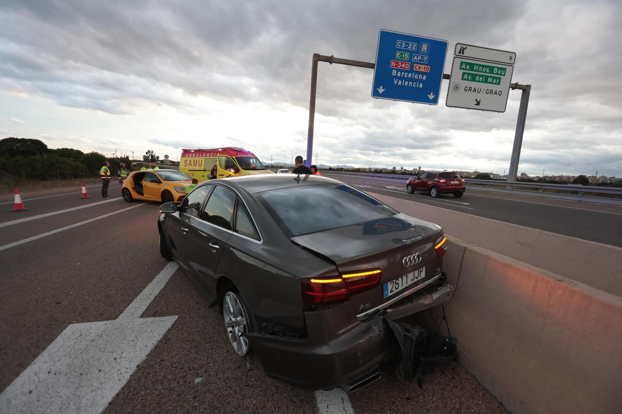 Un accidente en los accesos al Puerto de Castellón deja 2 heridos graves