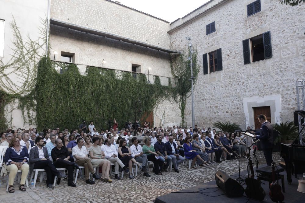 Raixa se engalana por la Serra