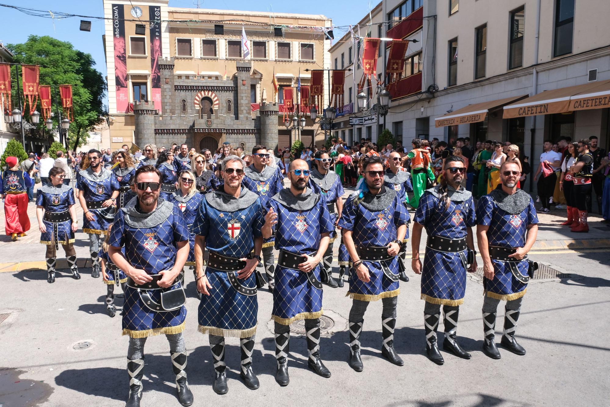 ¡Que viva Elda y San Antón!: Así ha sido el traslado del santo hasta la Iglesia de Santa Ana