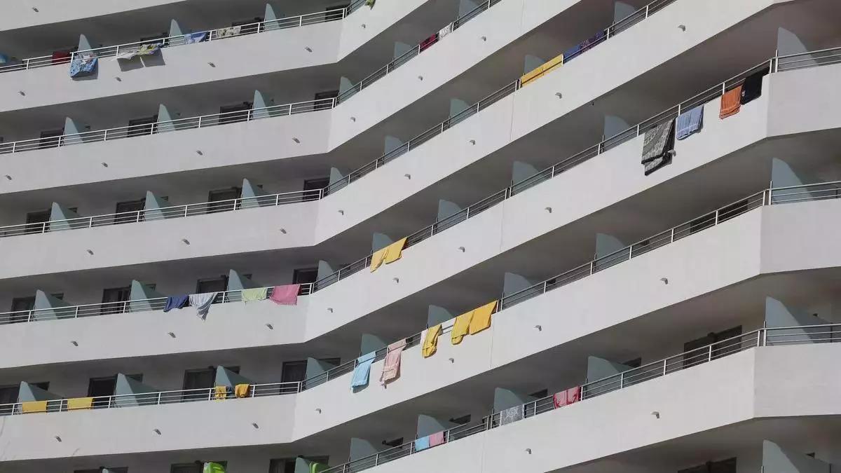 Adiós a la costumbre más repetida en España al volver de la piscina: la Ley de Propiedad Horizontal lo deja claro