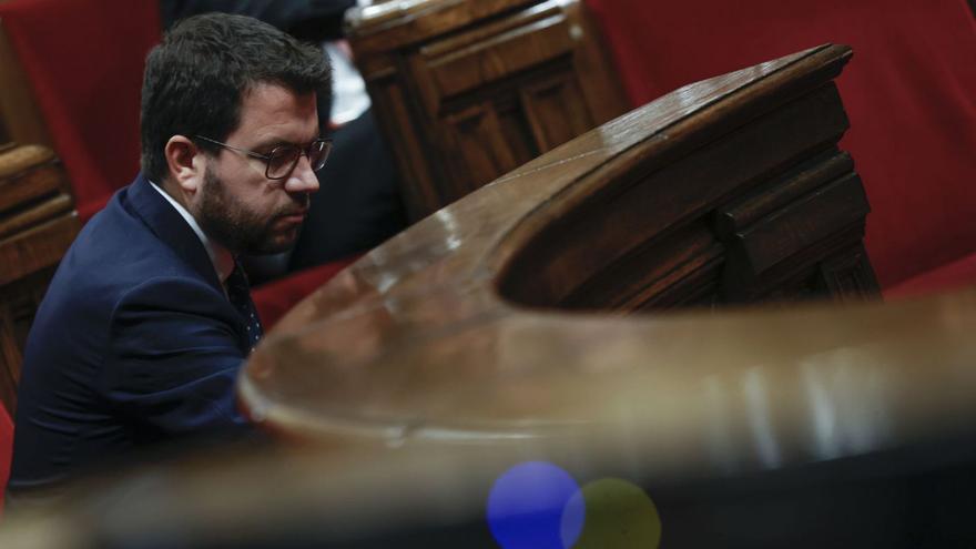 El ple del Parlament tomba la qüestió de confiança al president Aragonès