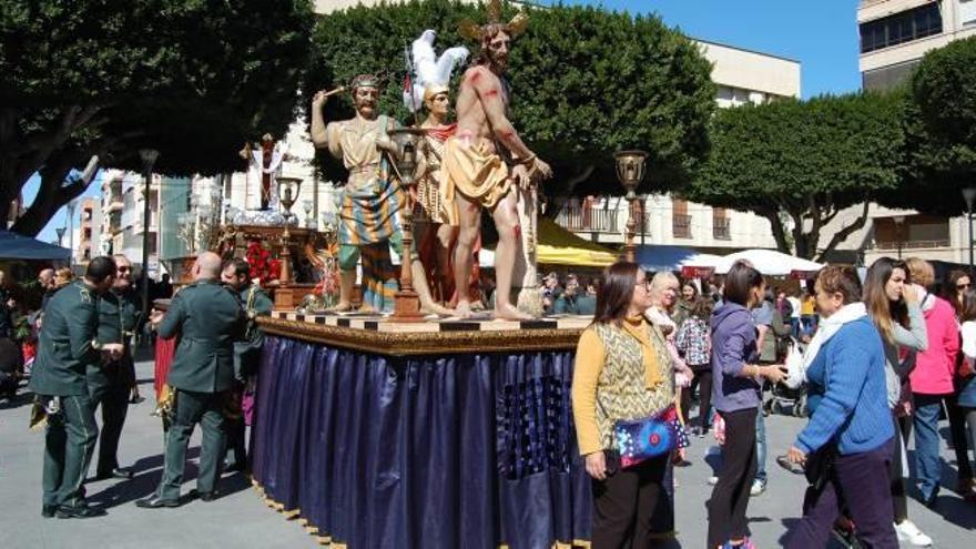 Exposición cofrade en Almoradí