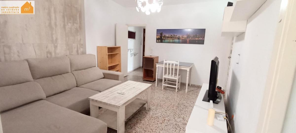 Venta de piso con terraza en Huerta de San Rafael, Córdoba, Almogávares