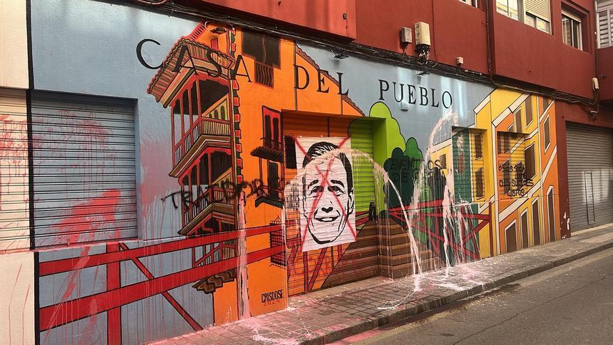 Vandalizan la sede del PSOE en Cuenca con pintadas en la fachada