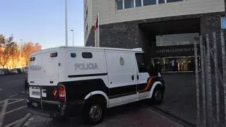 Horrible agresión sexual a una menor en Elche: La Fiscalía pide 15 años de cárcel para la madre de la víctima