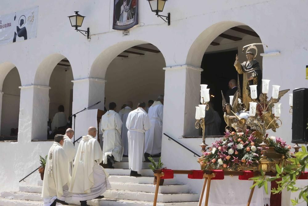 Dia de Sant Vicent Ferrer pujada a l'ermita d'Agullent