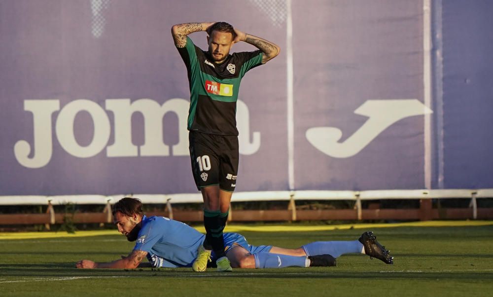 Las mejores imágenes del partido entre el Fuenlabrada y el Elche