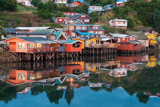 Casas coloridas en la isla de Chiloé