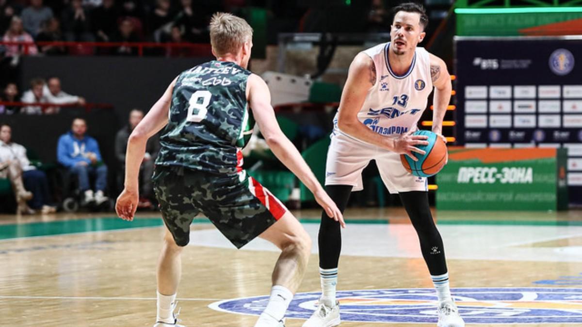 Heurtel, en un partido de la VTB League ante el UNICS Kazan