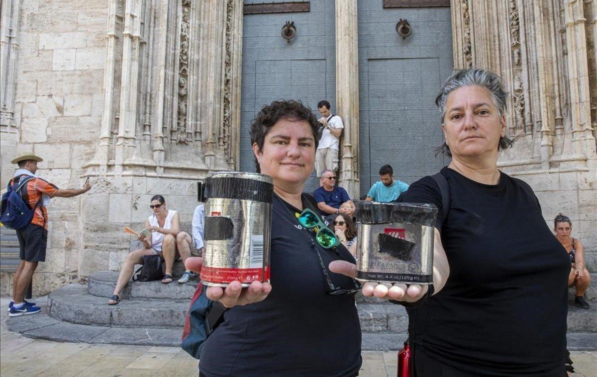 Lola Barcia y Marinela Forcadell fotografian el mundo con sus latas