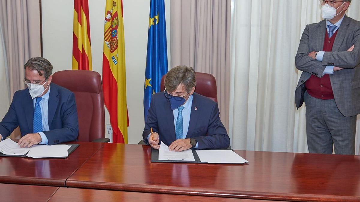 Momento de la firma de BP con Anffecc y Ascer. | LEVANTE-EMV