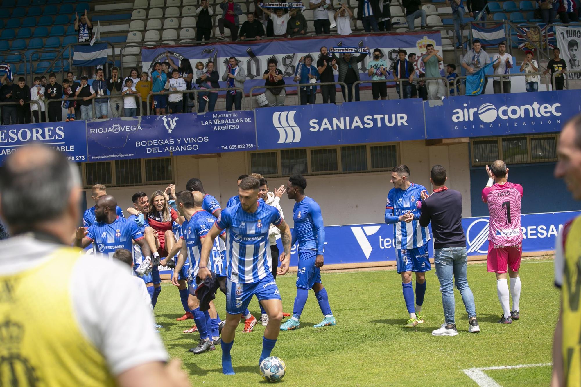 EN IMÁGENES: Así fue el empate entre el Real Avilés y el Arenteiro