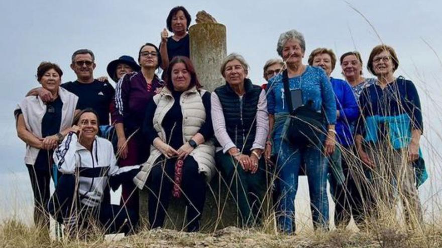 Participantes en una de las rutas. | SERVICIO ESPECIAL