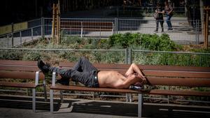 Catalunya s’endinsa en una setmana de calor extrema amb màximes pròximes als 40 graus