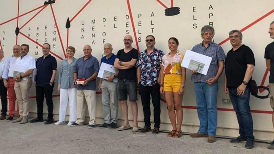 La Cate de Figueres culmina el centenari estrenant un mural a la plaça