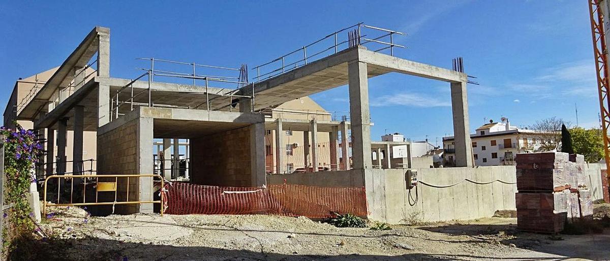 La incipiente estructura del futuro auditorio de Xàbia