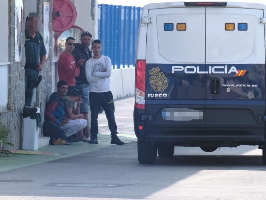 Rescatados seis inmigrantes en un pesquero a la deriva a 52 millas de la costa de Alicante