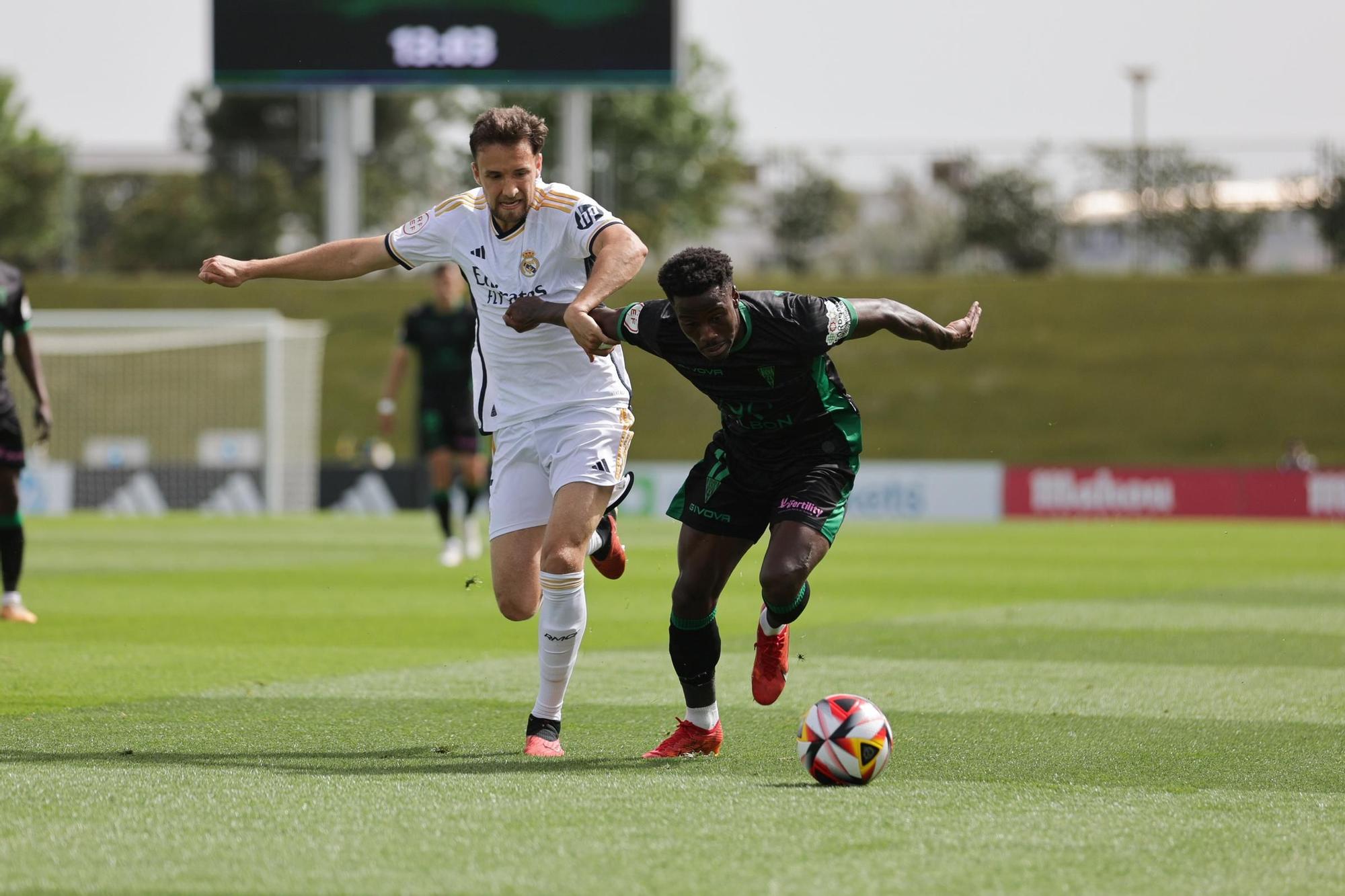 Real Madrid Castilla-Córdoba CF: las imágenes del partido en el Alfredo Di Stéfano