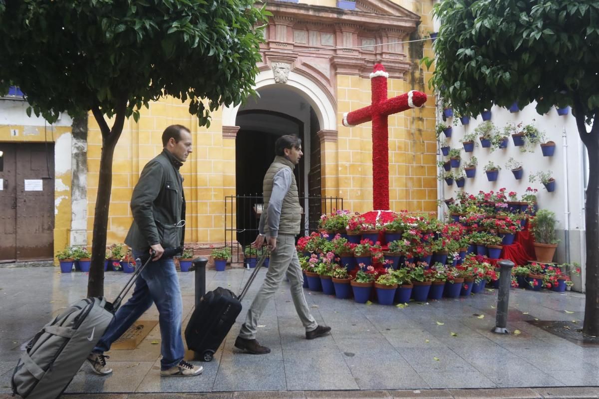 Fotogalería / El Huerto, Cañero y Los Emires ganan el concurso de Cruces