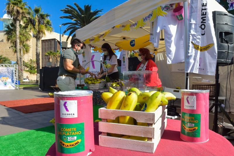 Comete un plátano por La Palma