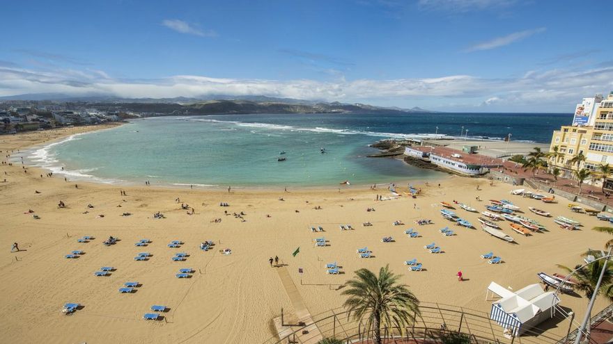 "Aquí el sol es diferente": el fenómeno que notó un tiktoker y que activa alertas en Canarias