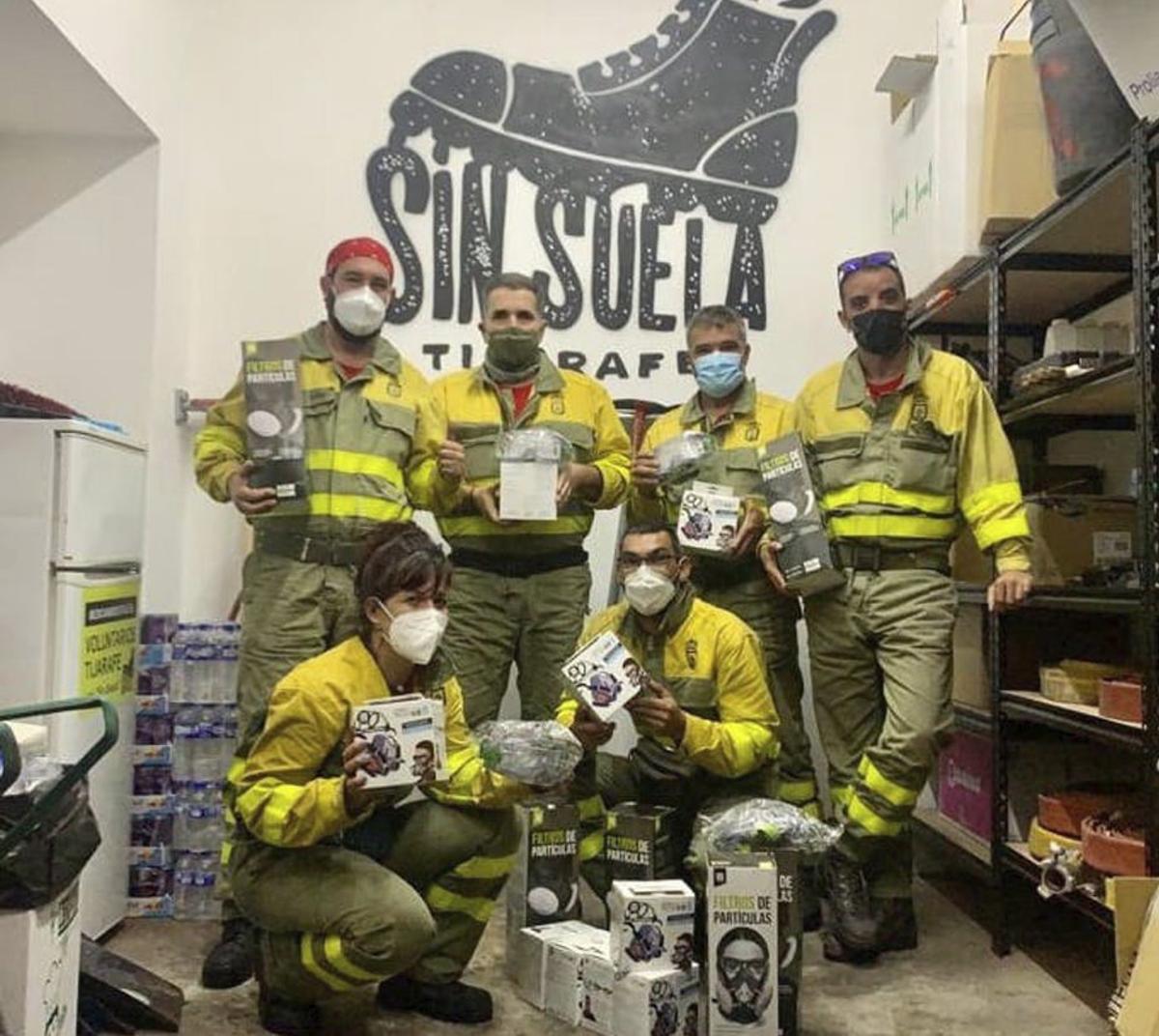 Componentes de la asociación reciben equipamiento de protección. | SIN SUELA