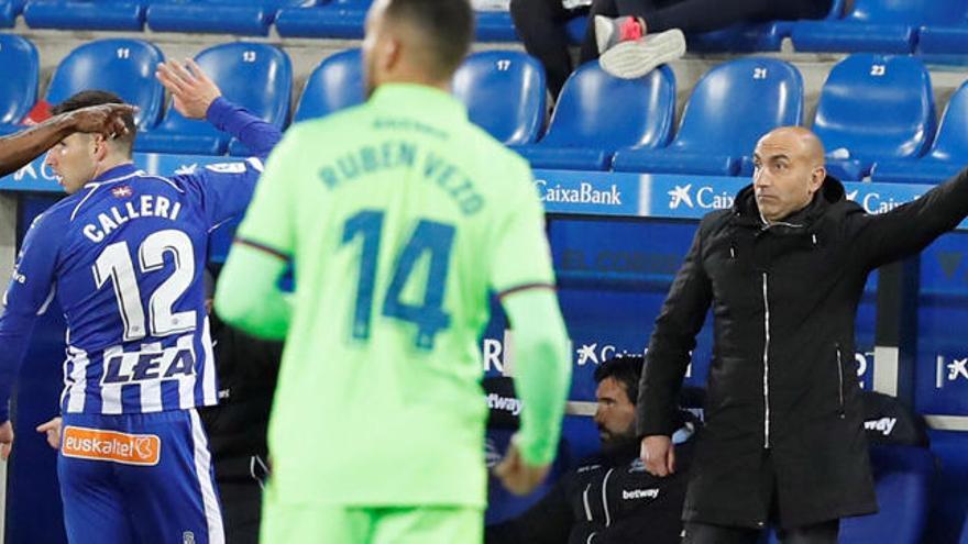 Abelardo, en el Alavés-Levante del mes de febrero.