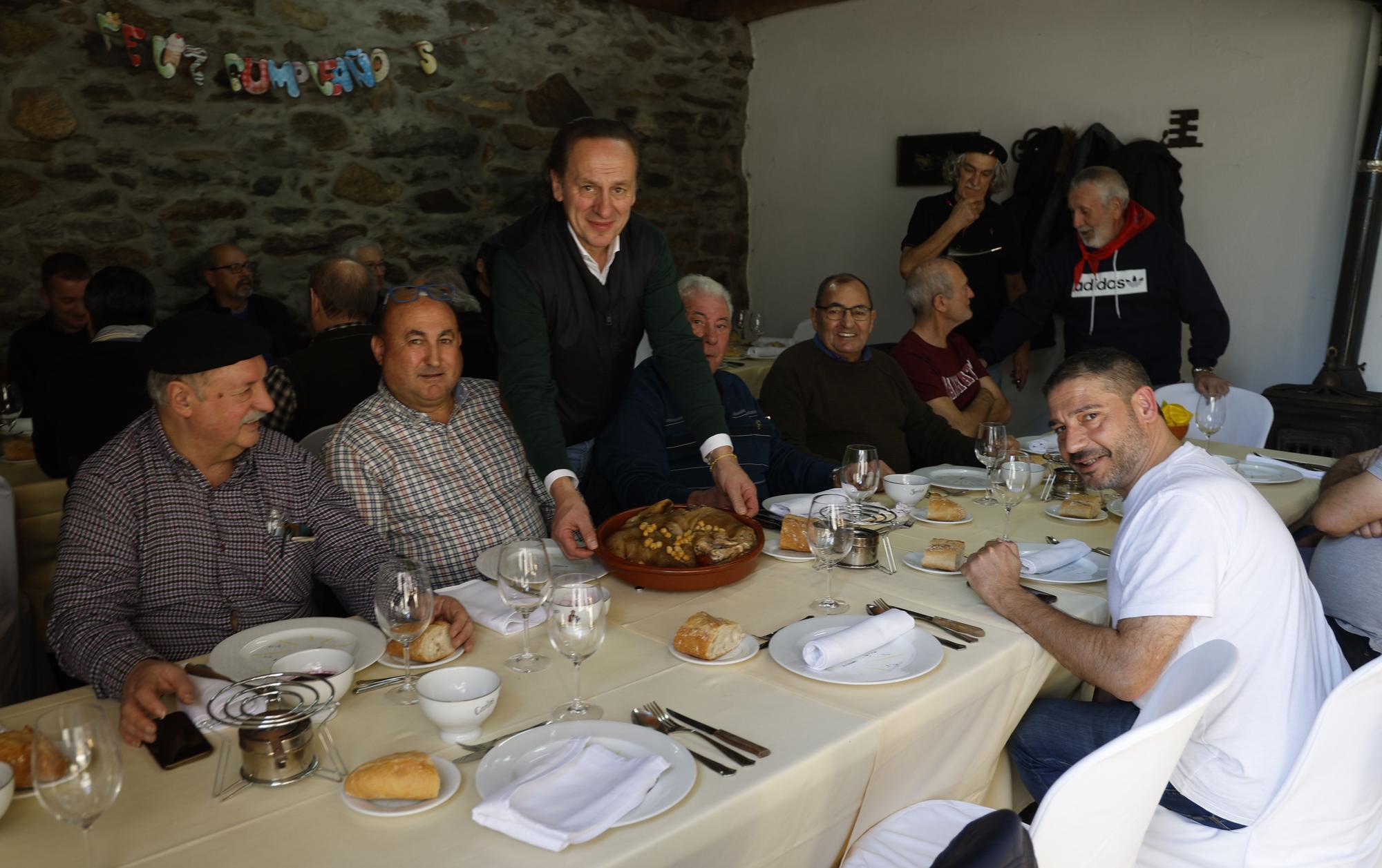 Gaitas, furanchos y furor religioso: San Blas triunfa en Bembrive