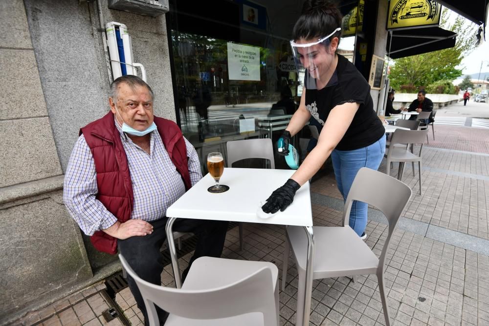 Terrazas, compras, gestiones, paseos... así vive Pontevedra la Fase 1 de la desescalada