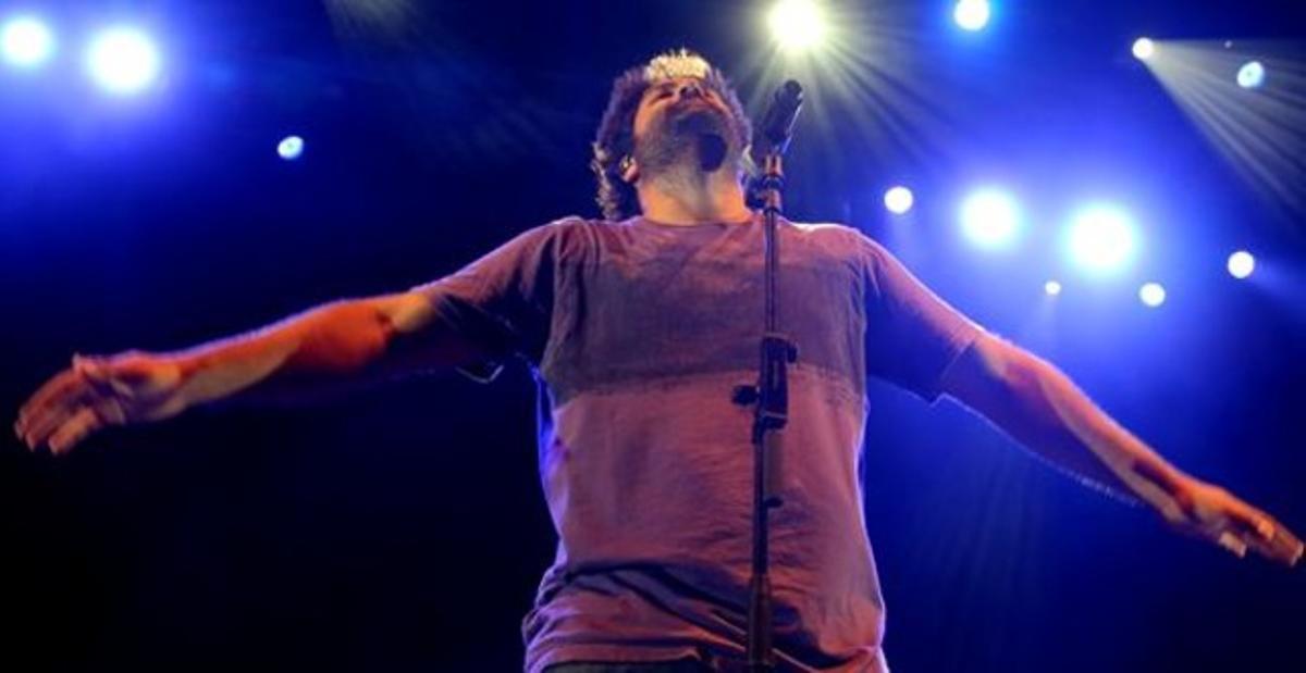 El cantant d’Antònia Font, Pau Debon, durant la seva actuació al Festival de Cap Roig a Palafrugell, el mes d’agost passat. El cantant d’Antònia Font, Pau Debon, durant la seva actuació al Festival de Cap Roig a Palafrugell, el mes d’agost passat.