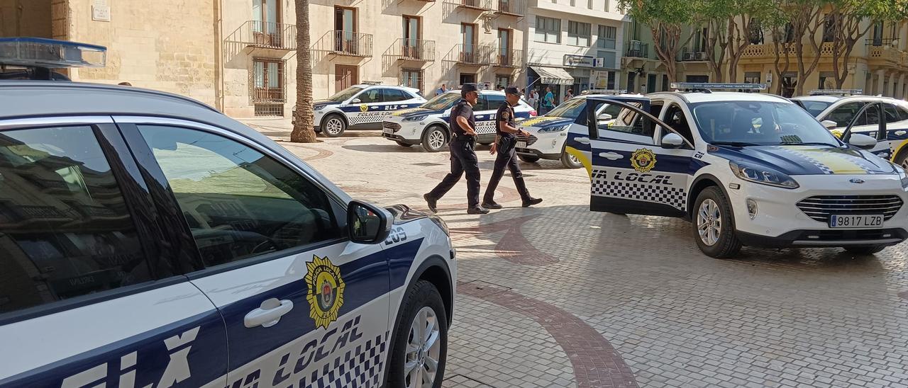 Nuevos vehículos de la Policía Local de Elche, presentados este lunes