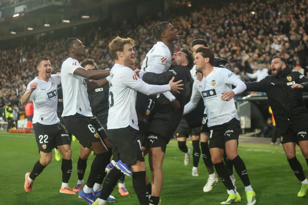 Valencia CF-Espanyol, en imágenes